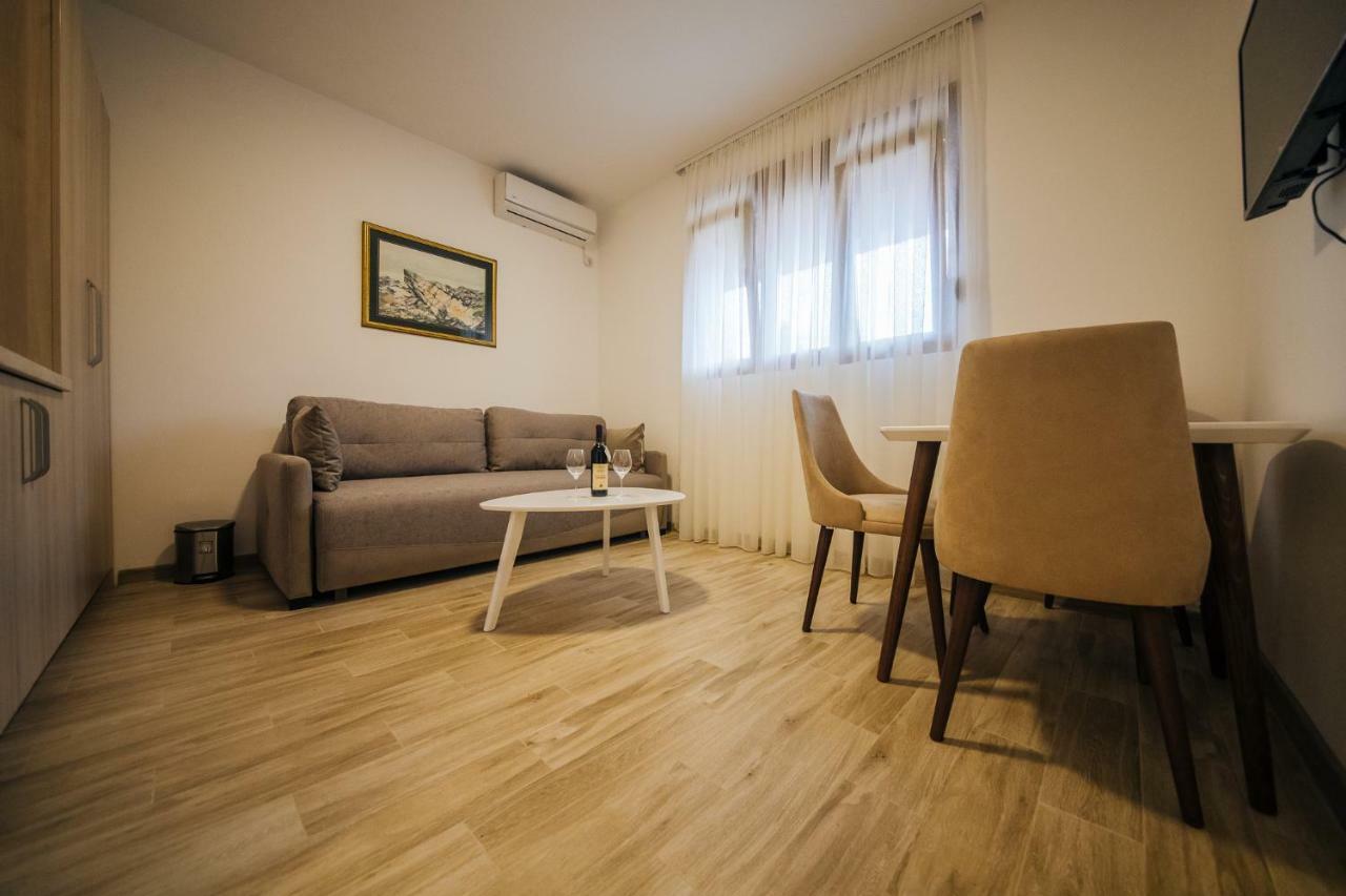 Apartments Vojislav Virpazar Exterior foto